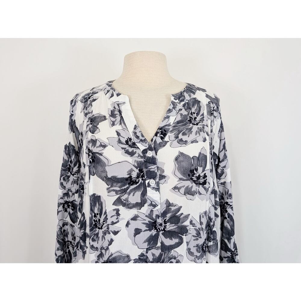 Fun2Fun Top Stitch Fix Floral Kearney Crinkle Henley Blouse Women's Size 1X - Picture 2 of 6